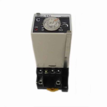 TEMPERATURE CONTROLLER HITACHI OMRON TYPE E5L-AX1 P/N K2351202